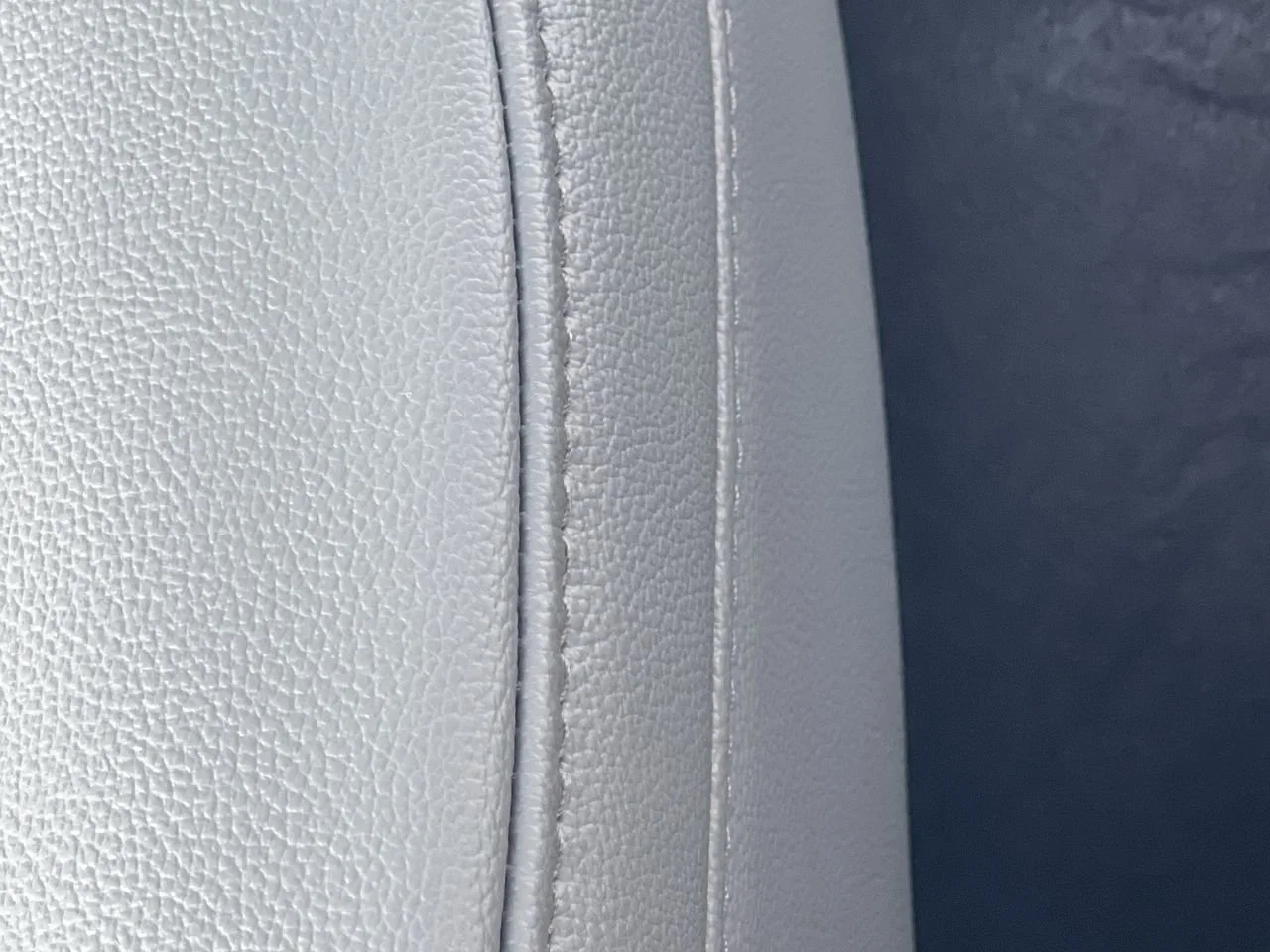 New 2025 Oxford White Ford XL image 25