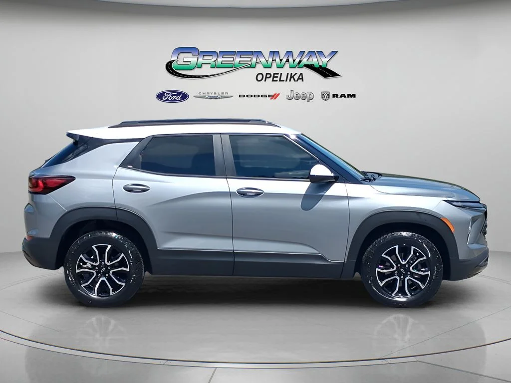 Used 2024 Sterling Gray Metallic Chevrolet ACTIV image 8