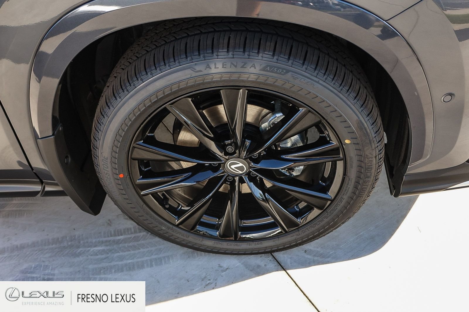 2026 Lexus NX 450h+ F-Sport - Photo 9