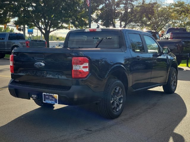 Certified Used 2023 Blue Metallic Ford XLT image 7
