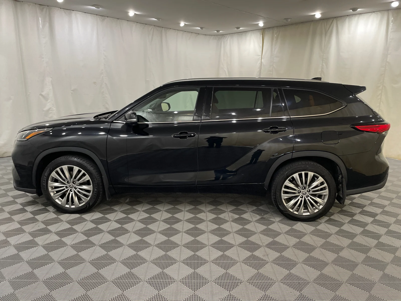 Used 2022 Midnight Black Metallic Toyota Platinum image 10