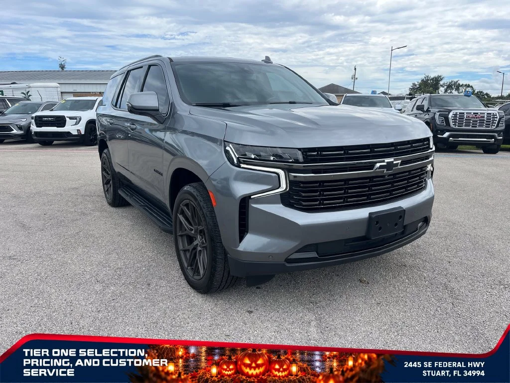 Used 2022 SATIN STEEL METALLIC Chevrolet RST image 3