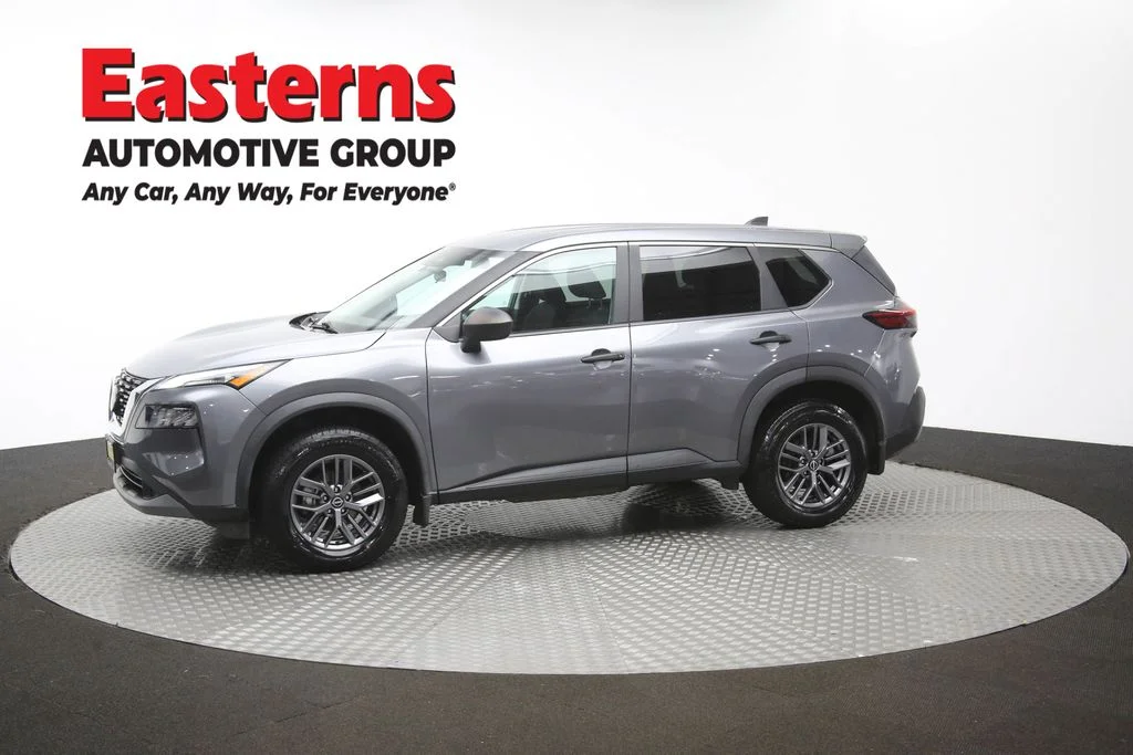 Used 2023 Gray Nissan S image 60