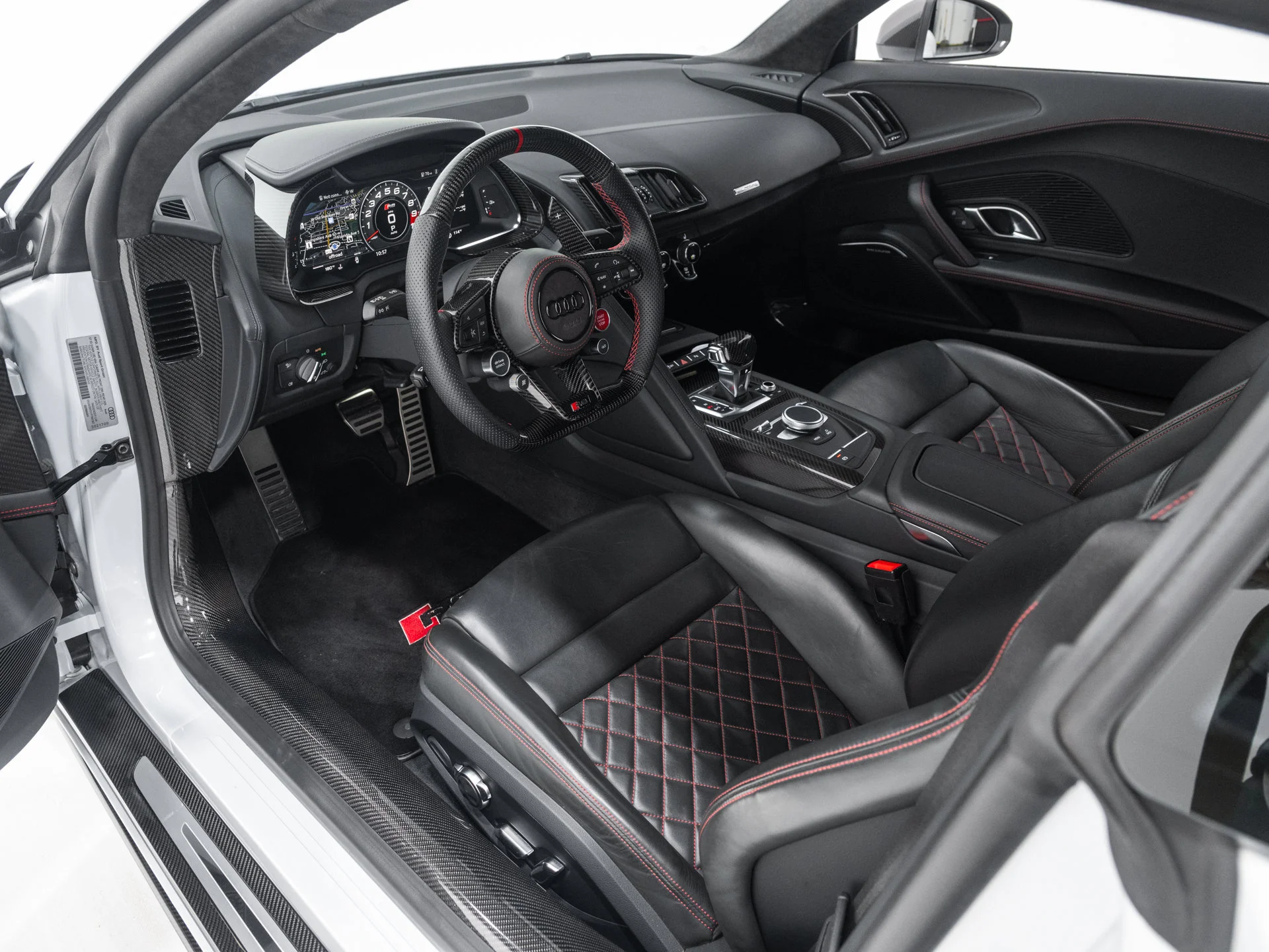 Used 2023 Suzuka Gray Metallic Audi V10 performance image 23