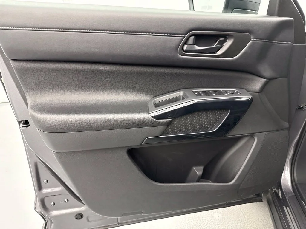 Used 2024 Gun Metallic Nissan SV image 17
