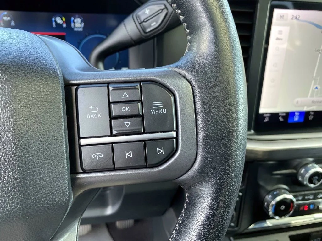 Used 2024 Silver Metallic Ford Lariat image 23