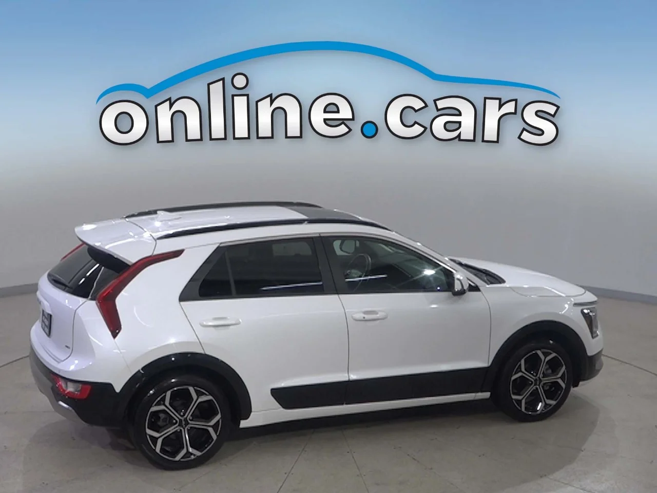 Used 2023 White Kia EX Touring image 4