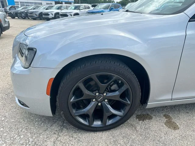 Used 2023 Silver Chrysler Touring image 34