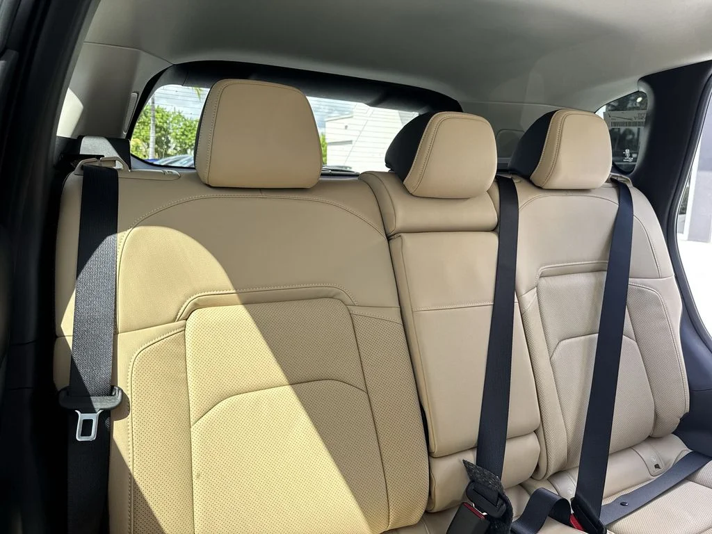New 2026 White Metallic Mazda 2.5 S Premium AWD image 46
