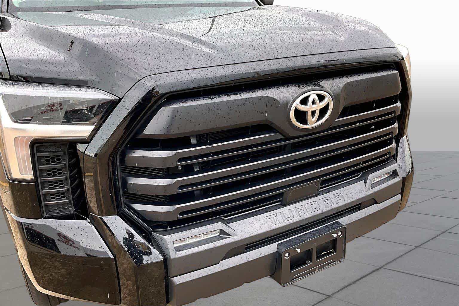 Used 2024 Midnight Black Metallic Toyota SR5 image 29