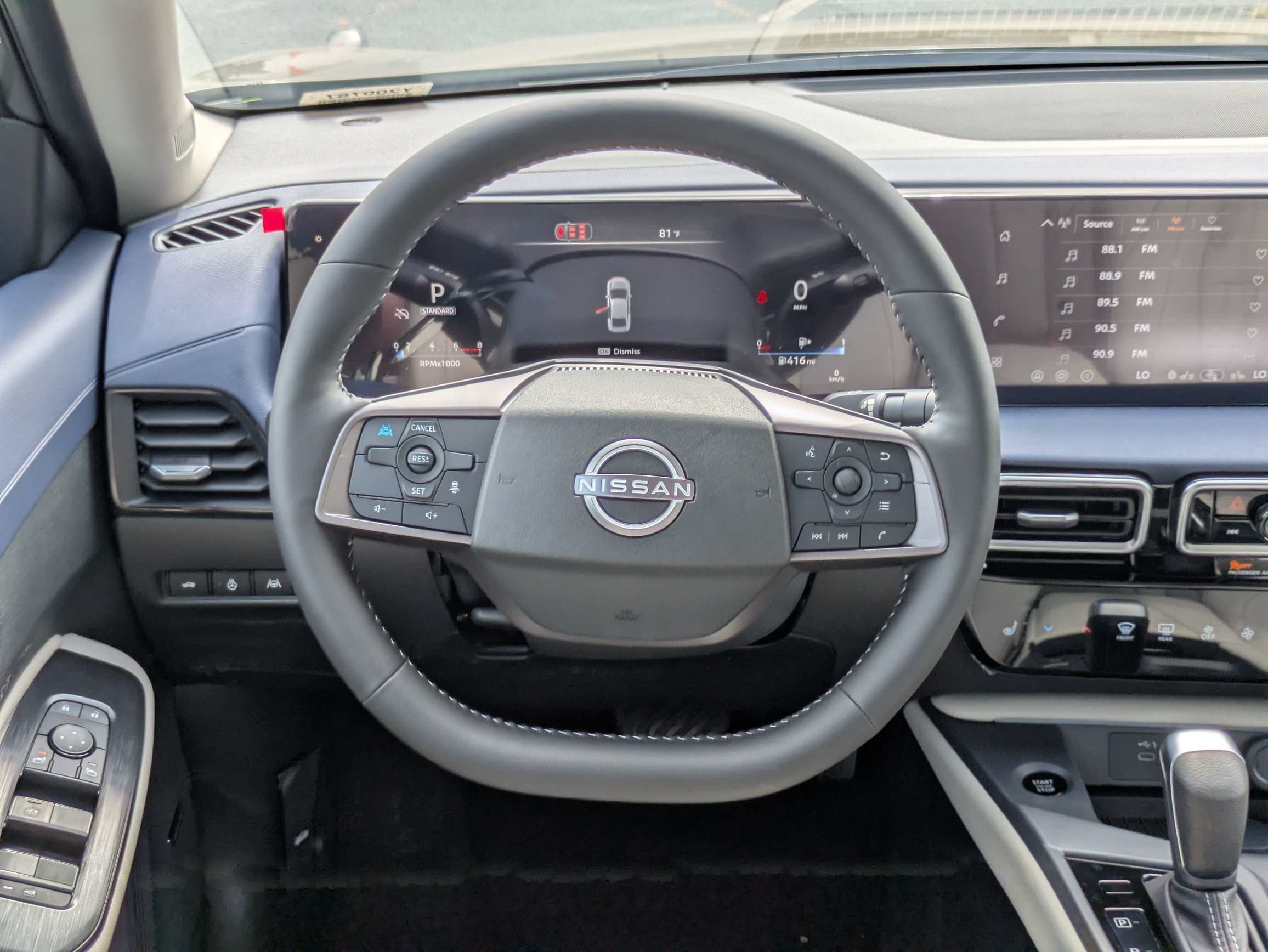 New 2027 Brown Nissan SL image 9