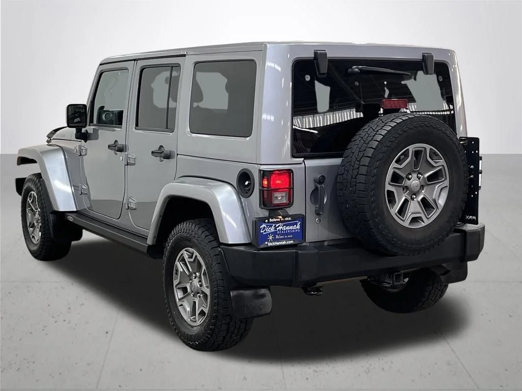 Used 2015 Silver Jeep Unlimited Rubicon image 14