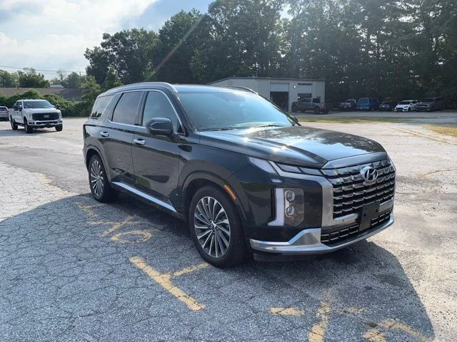 Used 2024 Green Hyundai Calligraphy image 2
