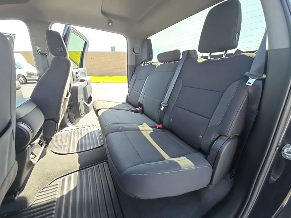 2024 Chevrolet Silverado 2500HD Custom - Photo 27