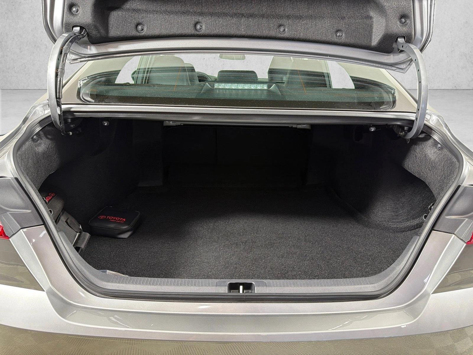Used 2026  Toyota SE image 17