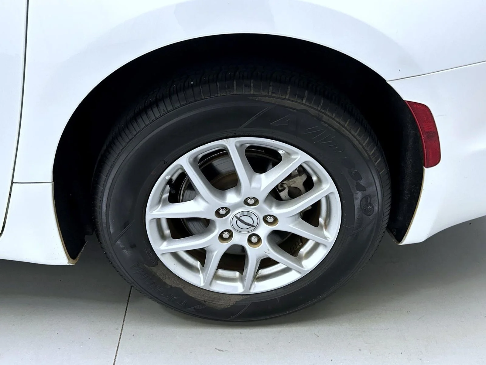 Used 2022 White Chrysler Touring L image 21
