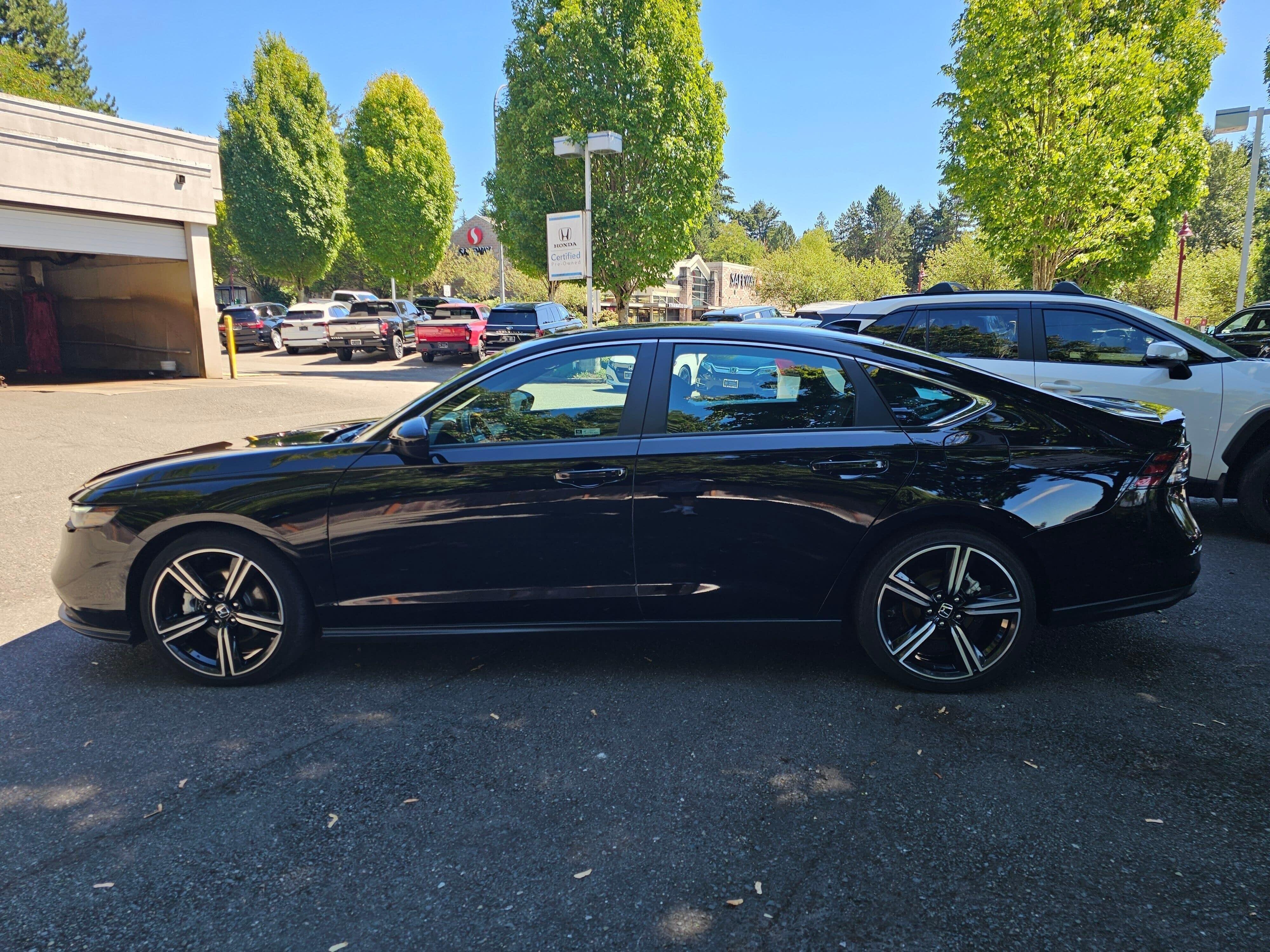 Used 2023 Crystal Black Pearl Honda Sport image 4