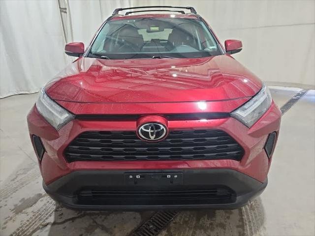 Certified Used 2023 RUBY FLARE PEARL Toyota  image 8