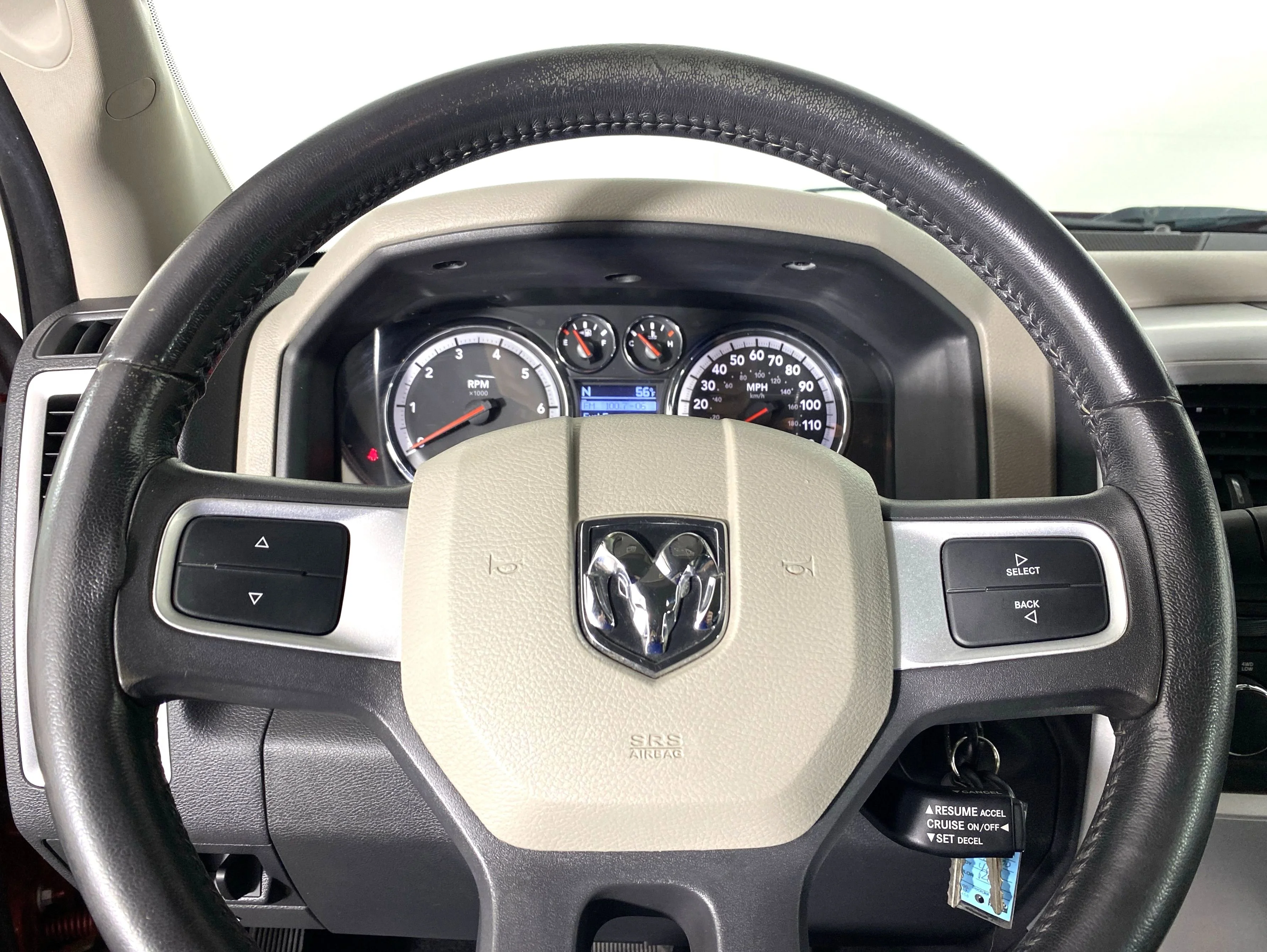 Used 2010 Inferno Red Crystal Pearl Dodge SLT image 16