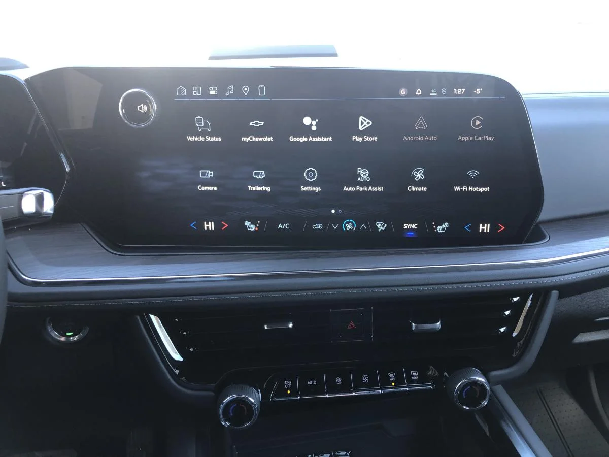 New 2026 Black Chevrolet 4WD 4dr LT image 15