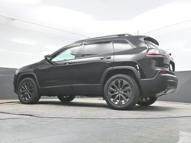 Used 2021 Black Jeep Latitude Lux image 28