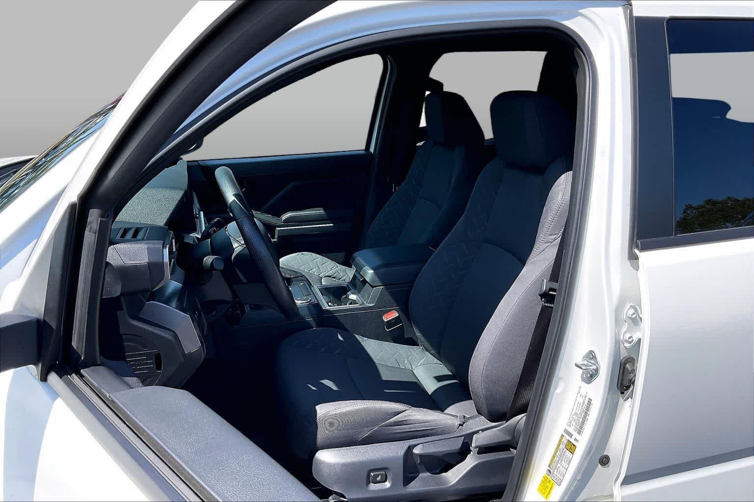 Used 2026 Ice Cap Toyota SR5 image 7