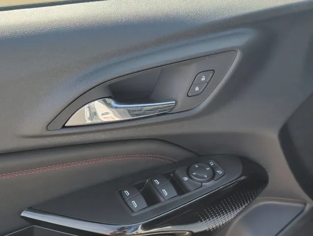 2026 Chevrolet Trax RS - Photo 12