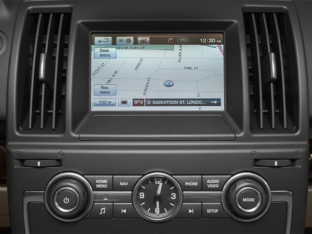 Used 2013  Land Rover Base image 19