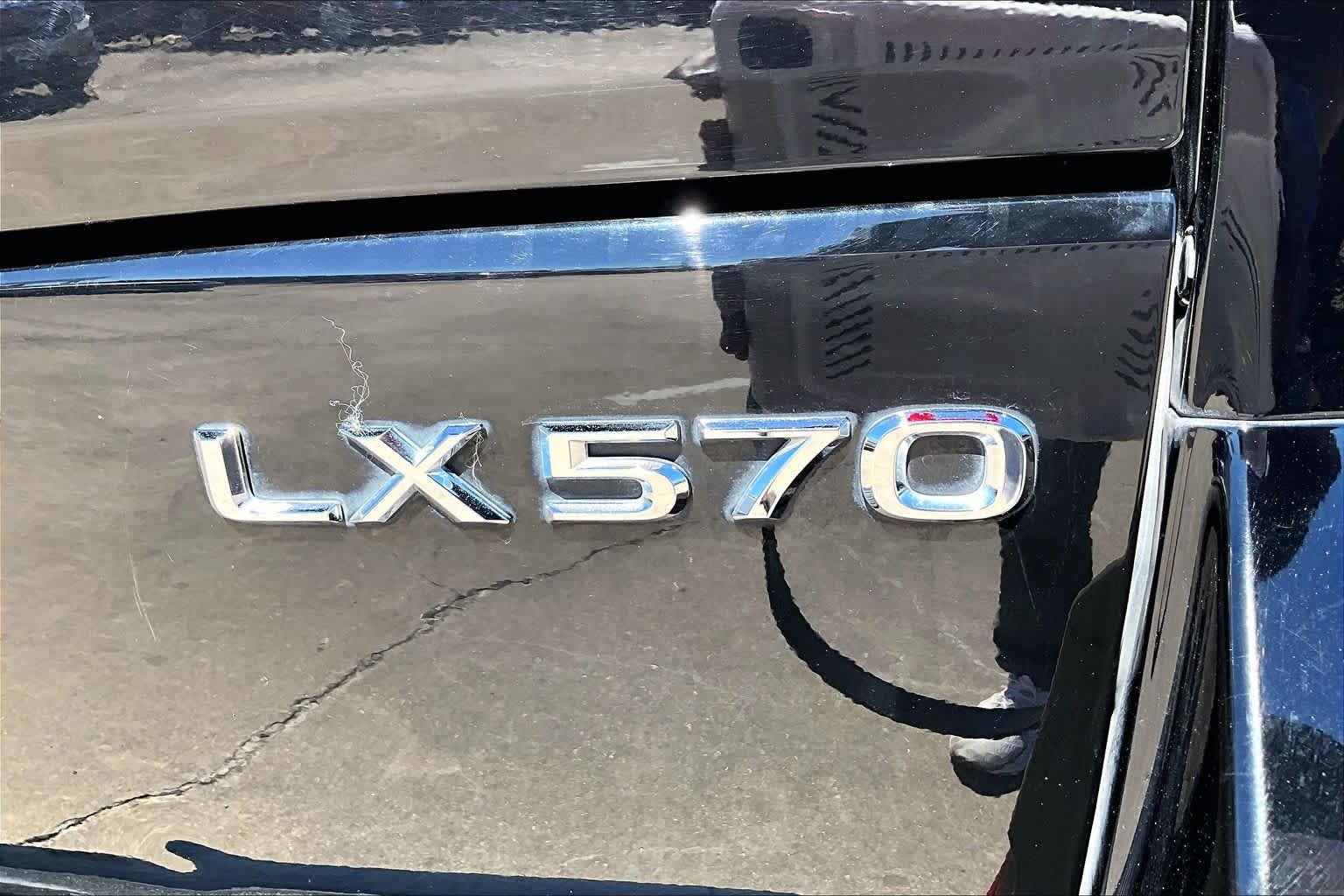 Used 2021 Black Onyx Lexus  image 10