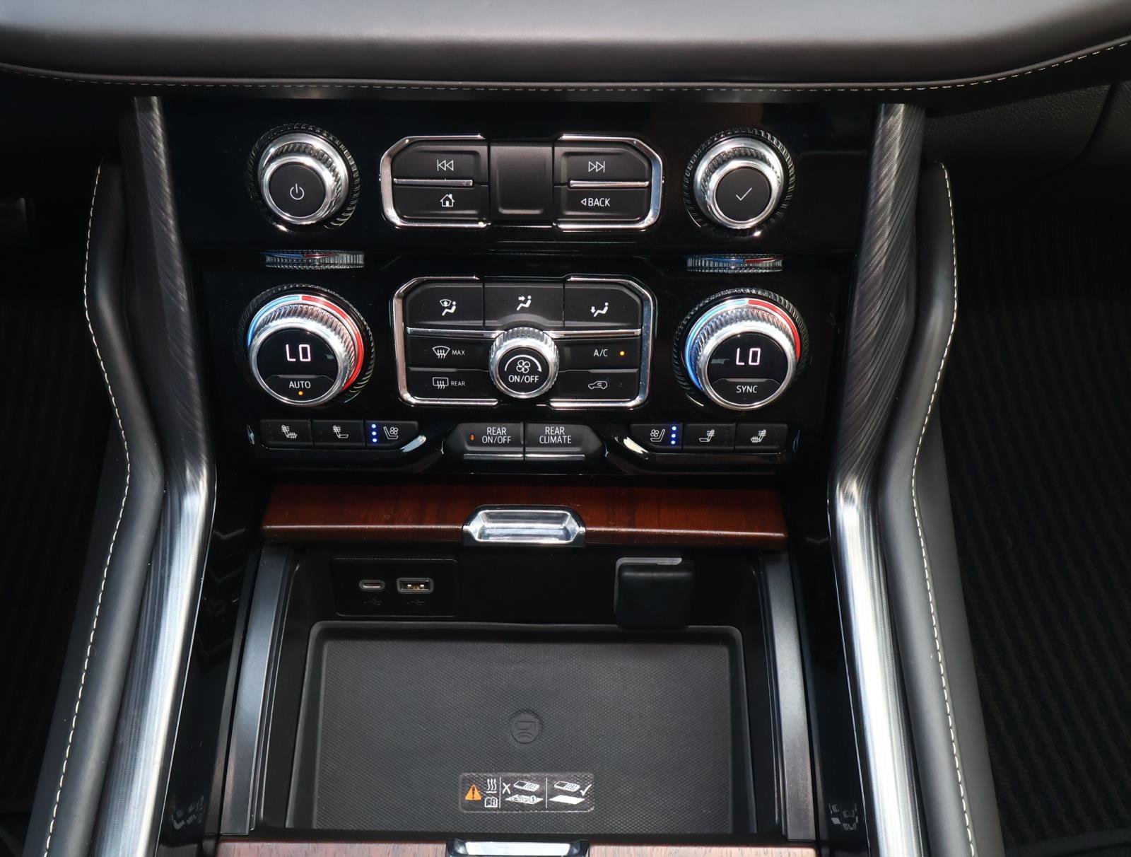 2023 GMC Yukon XL Denali Ultimate - Photo 30