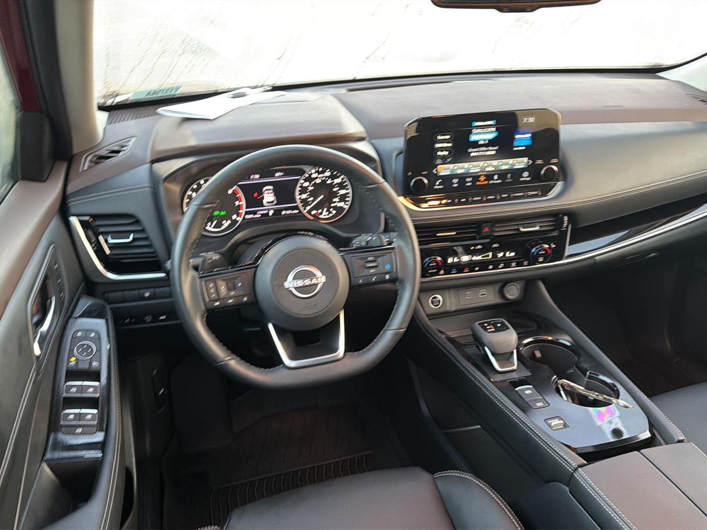Used 2023 Scarlet Ember Tintcoat Nissan SL image 18