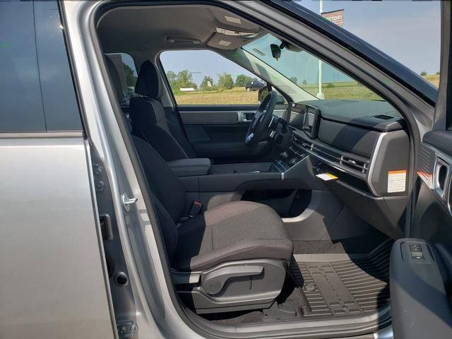 New 2026 Silver Hyundai SE image 13