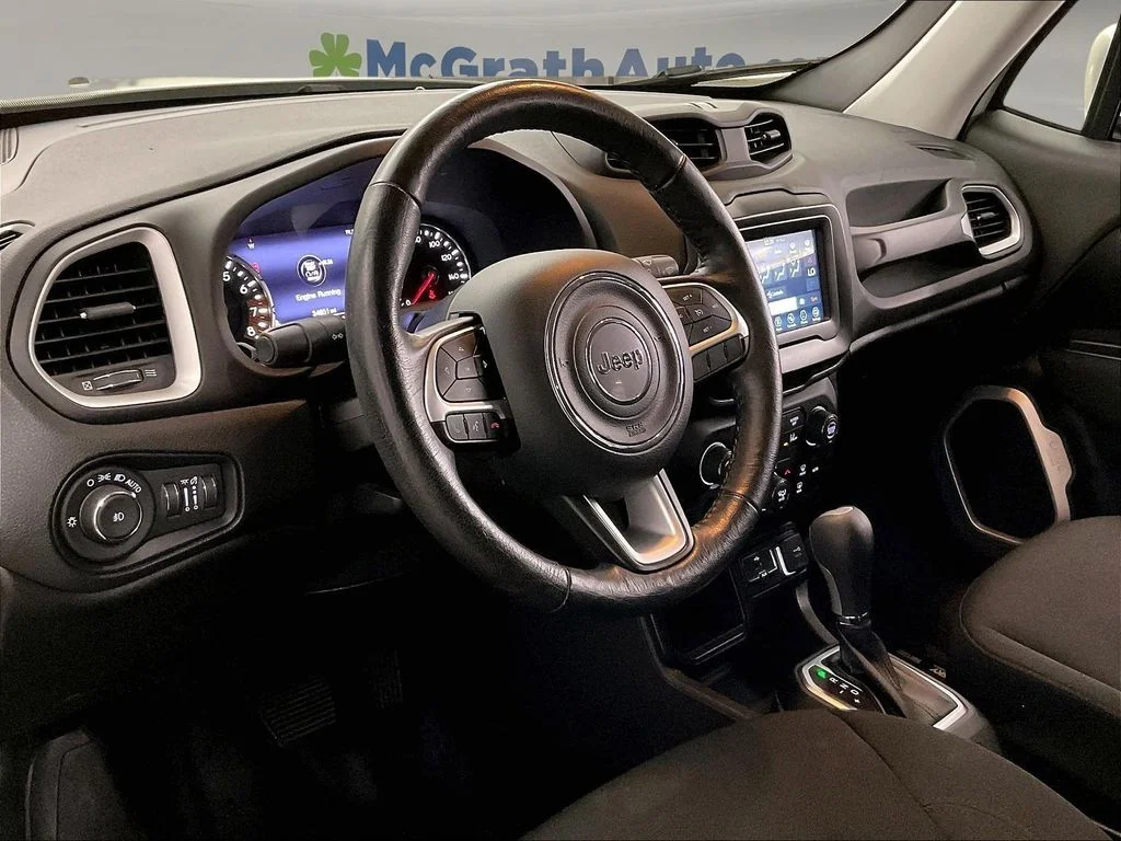 Used 2021 White Jeep Latitude image 17