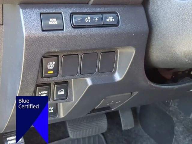 Used 2023 Red Nissan PRO-4X image 16