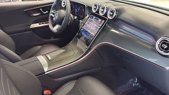 Used 2025 Polar White Mercedes-Benz GLC 350e image 36