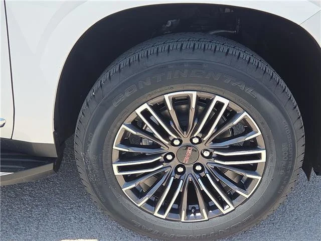 New 2026 Summit White GMC Elevation image 7