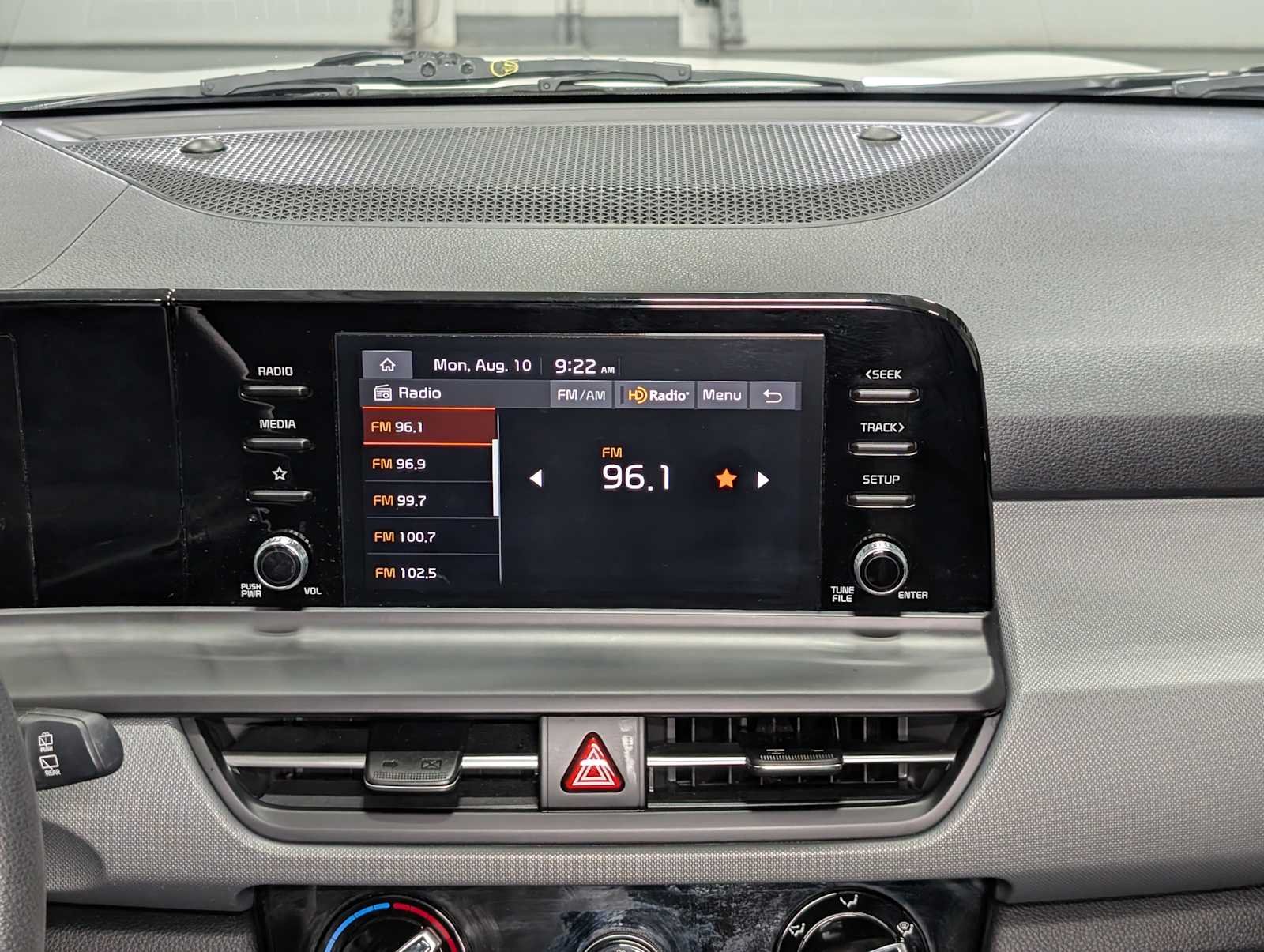 Used 2024 Snow White Pearl Kia LX image 18