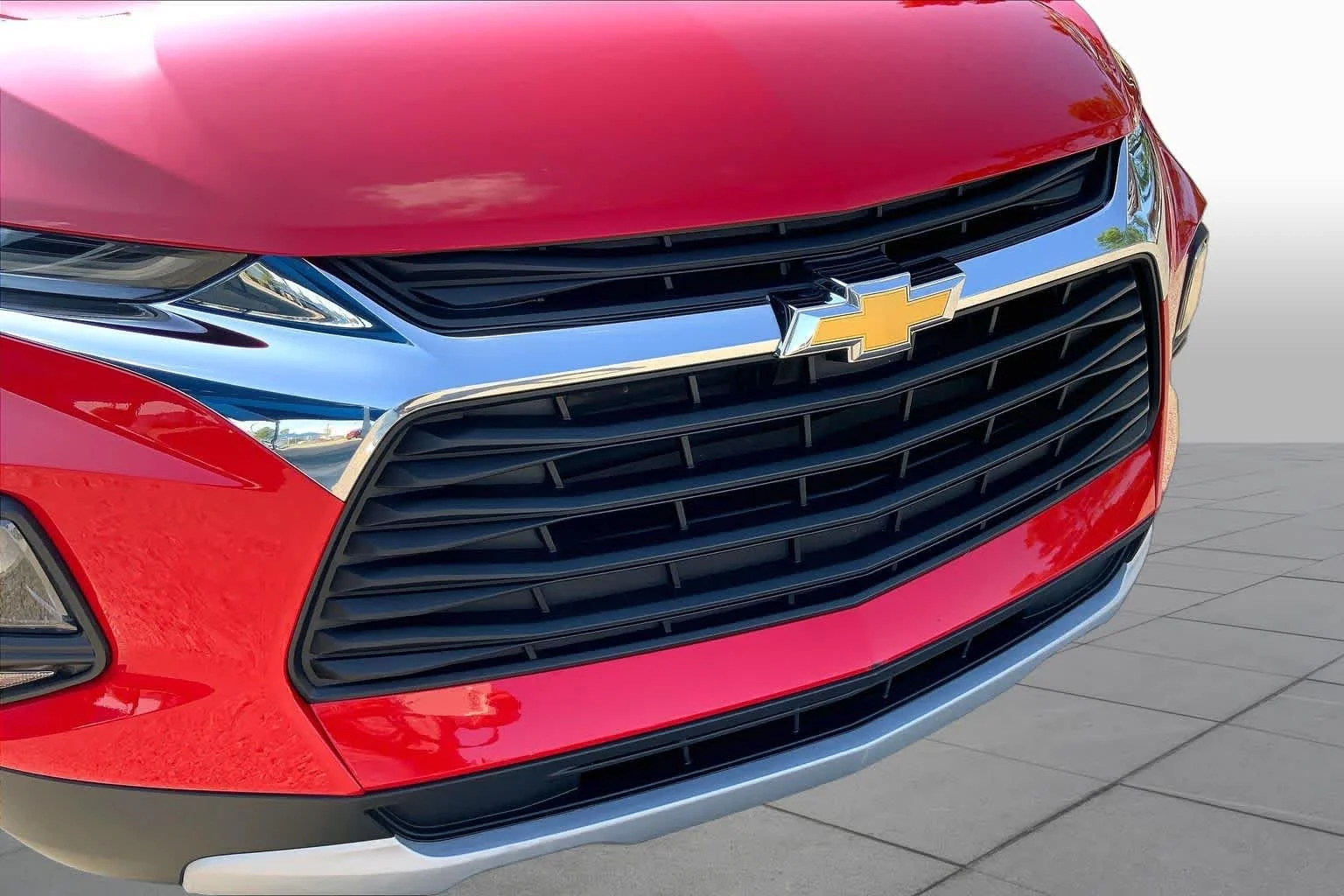 Used 2019 Red Hot Chevrolet  image 30