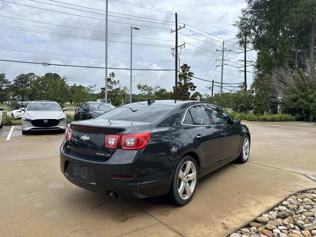 Used 2015 Gray Chevrolet LTZ image 7