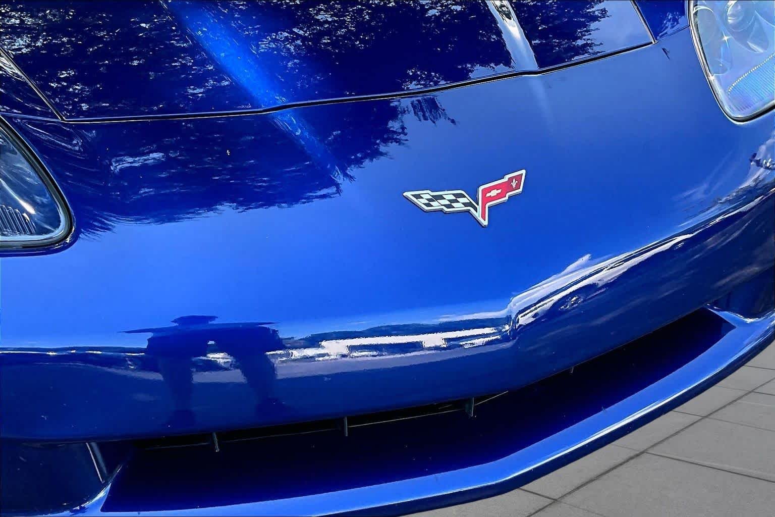 Used 2007 LeMans Blue Metallic Chevrolet  image 27
