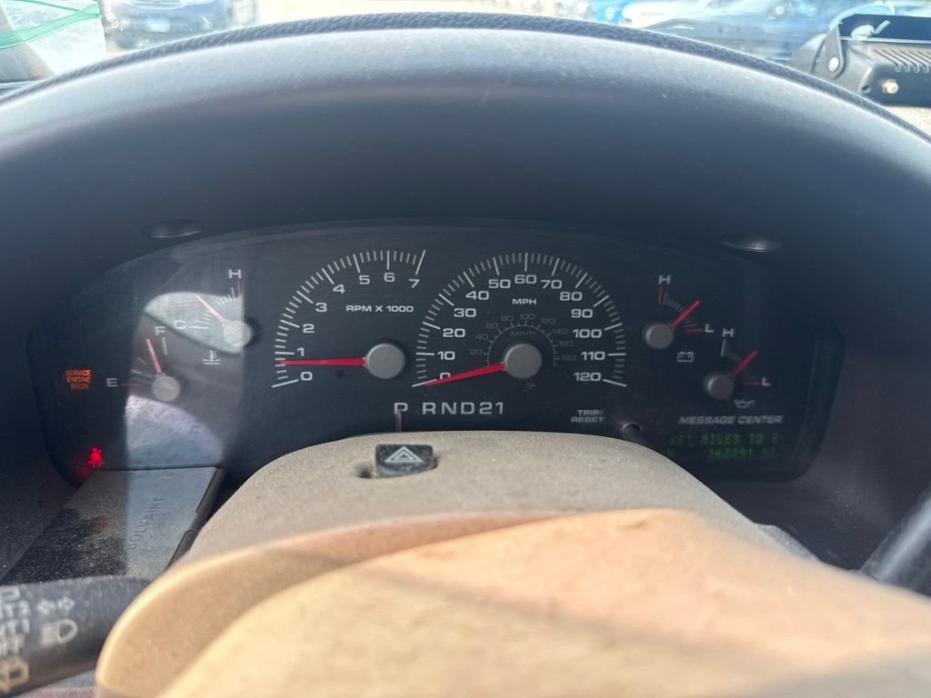 Used 2004 Black Ford XLT image 1