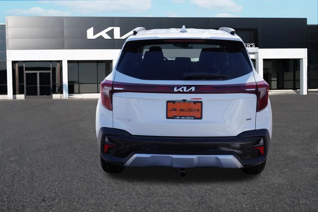 New 2026 Snow White Pearl Kia S image 4