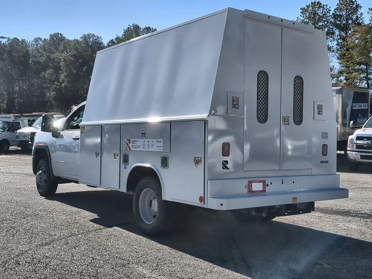 New 2026 Summit White GMC Pro image 6