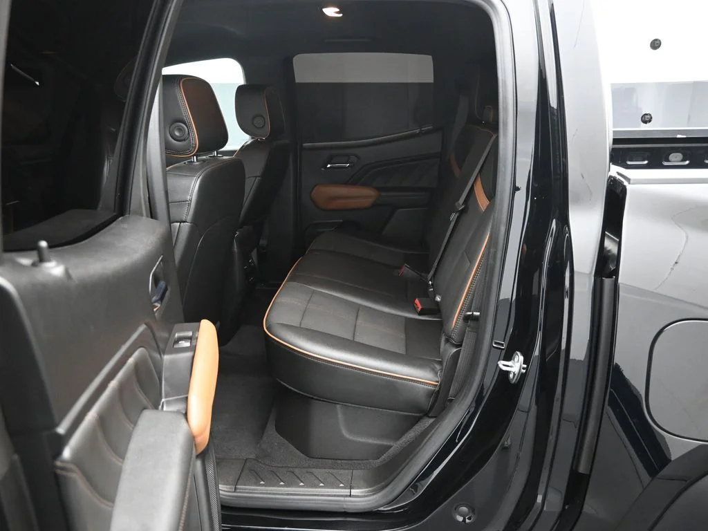 Used 2023 Black GMC AT4 image 19