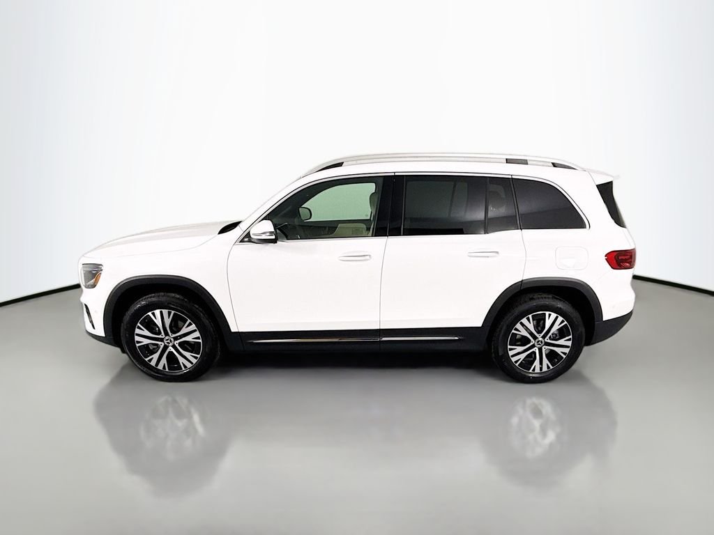 Used 2025 White Mercedes-Benz GLB 250 image 8