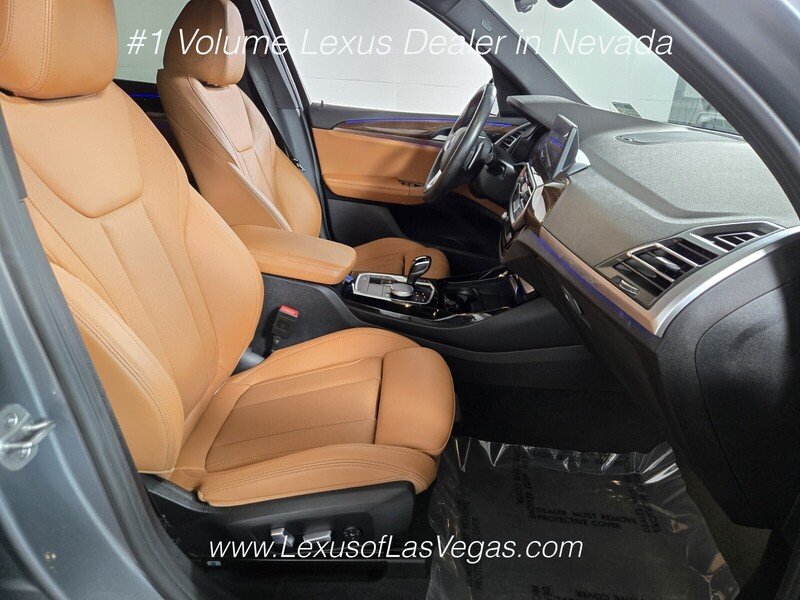 Used 2024 Gray Metallic BMW sDrive30i image 23