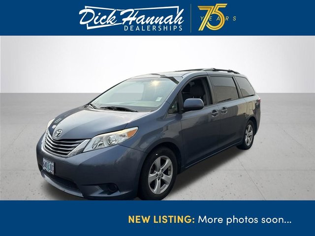 2015 Toyota Sienna LE