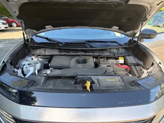 Used 2025 Gold Nissan SL image 6