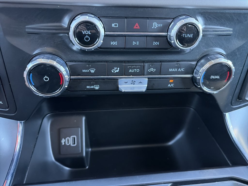 Certified Used 2025 Gray Metallic Ford XLT image 24