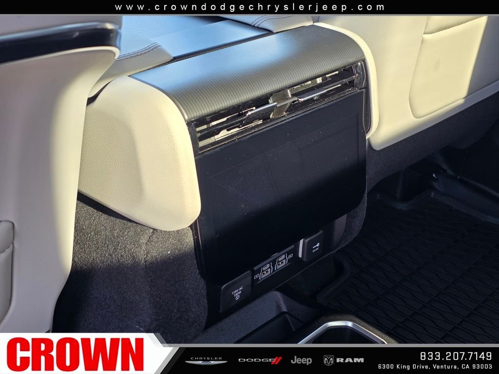 New 2026 Baltic Gray Metallic Clearcoat Jeep Summit Obsidian image 15